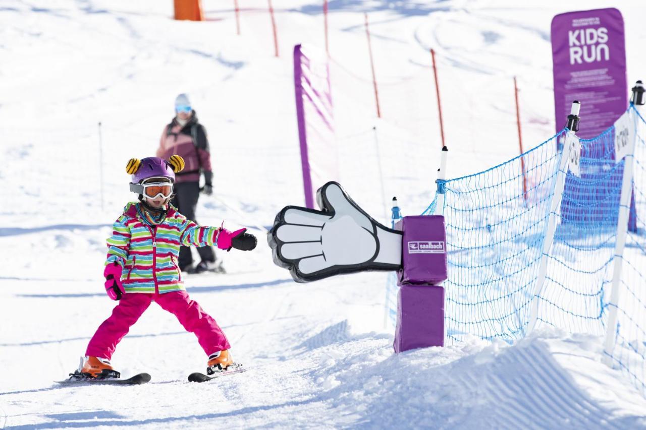 Hotel Barbarahof Saalbach, Inkl Jokercard Екстер'єр фото