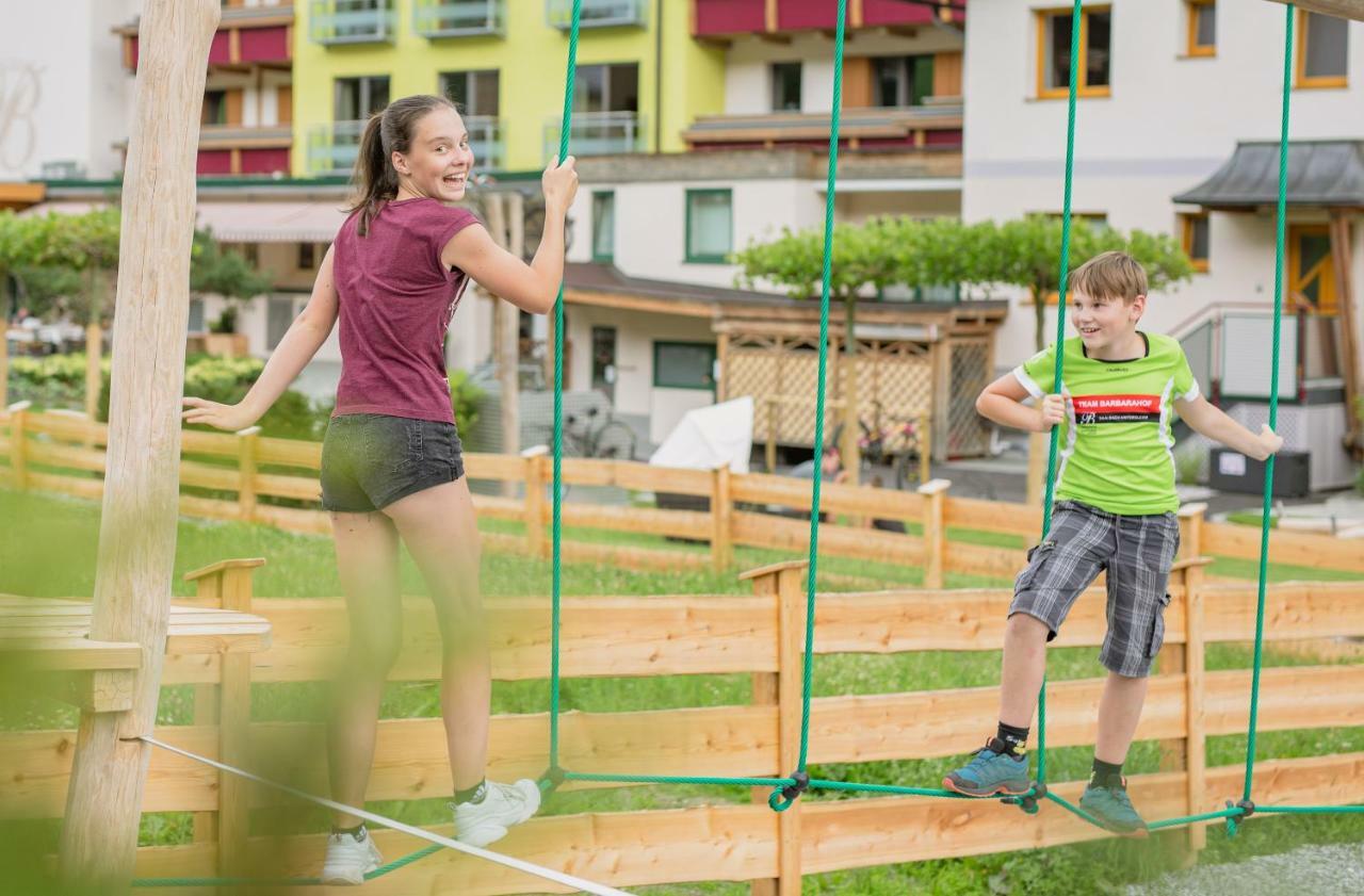 Hotel Barbarahof Saalbach, Inkl Jokercard Екстер'єр фото